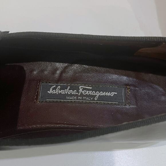 Salvatore Ferragamo 8.5 D Rio Almond Toe Flat Calf Leather Loafers Black Italy